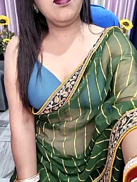 Snapshot of Cute-Raashii chatting on February 2, 2026, 1:04 am Cute-Raashii online show from February 2, 2026, 1:04 am