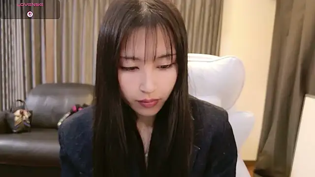 Snapshot of -satomi-jp chatting on February 2, 2026, 12:48 pm -satomi-jp online show from February 2, 2026, 12:48 pm