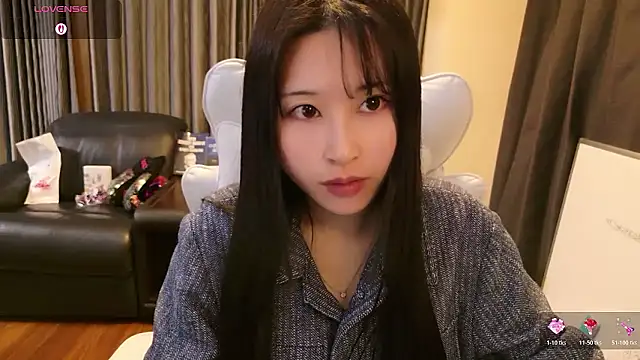 Snapshot of -satomi-jp chatting on March 18, 2026, 12:52 pm -satomi-jp online show from March 18, 2026, 12:52 pm