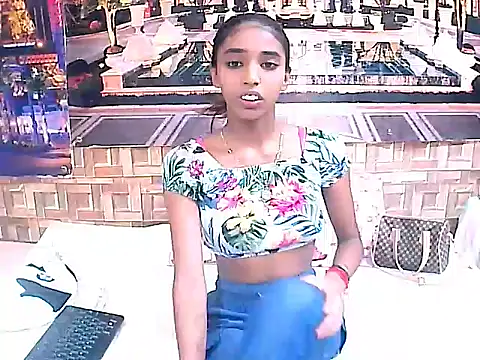 IndianSexySlender online show from March 20, 2025, 6:41 am