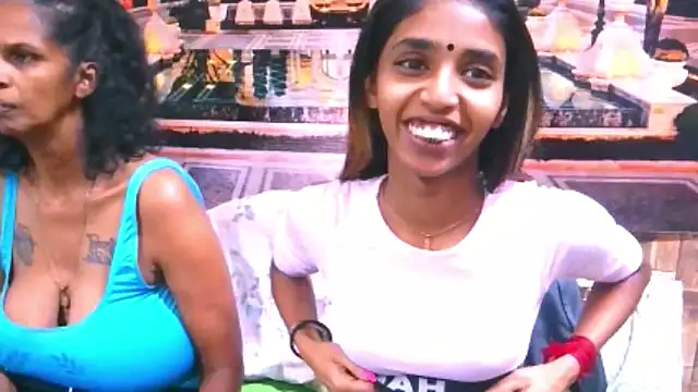 IndianSexySlender online show from September 19, 2025, 5:42 am