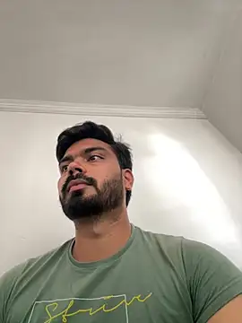 hotboysammy online show from January 23, 2025, 6:06 am