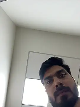 hotboysammy online show from February 11, 2025, 7:33 am