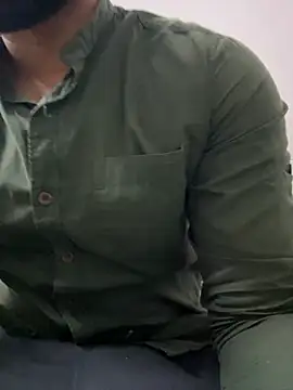 hotboysammy online show from March 6, 2025, 2:40 pm