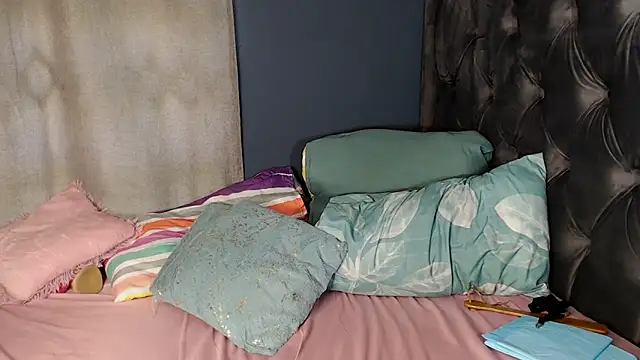 SultryBusty online show from January 15, 2025, 11:32 am