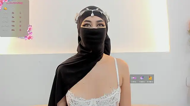 Snapshot of iiris_ chatting on December 21, 2024, 11:44 am iiris online show from December 21, 2024, 11:44 am