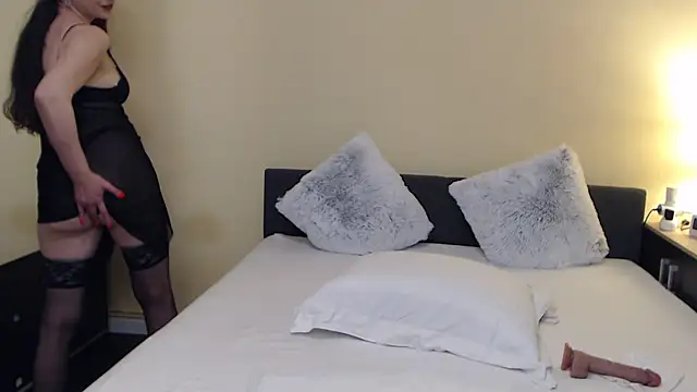 Snapshot of Melissa_Mely chatting on January 8, 2025, 4:44 am Melissa Mely online show from January 8, 2025, 4:44 am