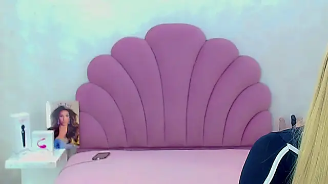 Snapshot of briana_sex32 chatting on February 19, 2026, 2:51 am briana sex32 online show from February 19, 2026, 2:51 am