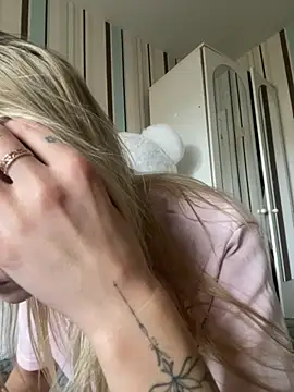 Liya my online show from November 5, 2025, 11:43 am