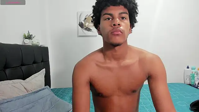 RoddyRich11 online show from January 8, 2025, 10:27 pm