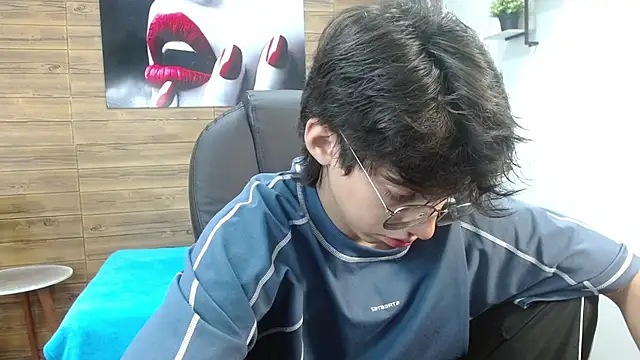 jhoellx online show from December 14, 2025, 12:43 pm