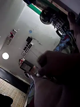 Snapshot of divertoooo chatting on March 2, 2026, 6:59 pm divertoooo online show from March 2, 2026, 6:59 pm