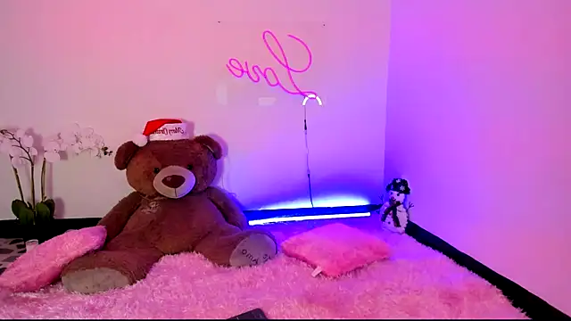 kendal scott1 online show from December 21, 2024, 7:16 pm