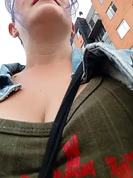 sophie banger online show from November 29, 2025, 8:34 pm