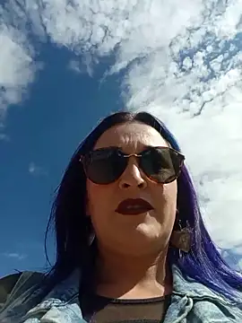 sophie banger online show from February 18, 2026, 8:05 pm