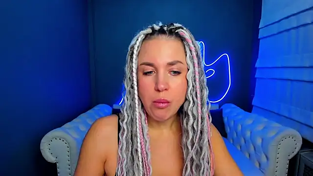 rock n roxy online show from November 11, 2025, 1:16 am