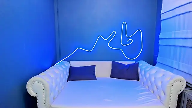 Snapshot of rock_n_roxy chatting on January 16, 2026, 1:53 am rock n roxy online show from January 16, 2026, 1:53 am