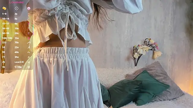 PetraBawden online show from February 15, 2025, 8:44 am