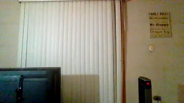 Exhibitionist040577 online show from November 10, 2025, 3:16 am