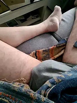 Snapshot of Bretoncool chatting on January 8, 2025, 12:58 pm Bretoncool online show from January 8, 2025, 12:58 pm