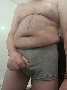 Snapshot of Bretoncool chatting on January 8, 2025, 4:00 pm Bretoncool online show from January 8, 2025, 4:00 pm