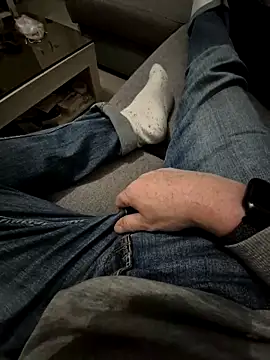 Snapshot of Bretoncool chatting on February 27, 2025, 5:02 am Bretoncool online show from February 27, 2025, 5:02 am