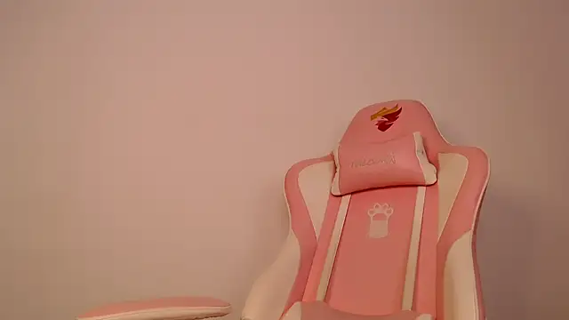 Natasha mh2 online show from January 6, 2025, 3:09 am