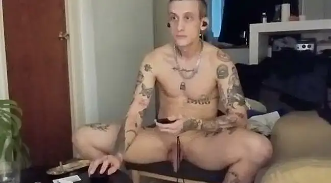 FakkaKaine  online show from March 2, 2025, 10:27 pm