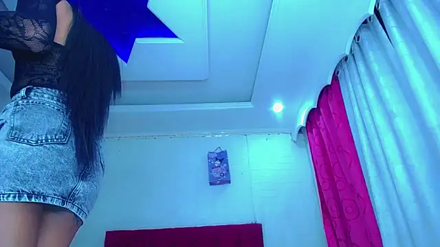 NahomiCamper online show from March 15, 2026, 10:05 pm