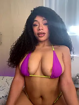 Snapshot of Alyssa_Houston chatting on January 19, 2026, 1:37 pm Alyssa Houston online show from January 19, 2026, 1:37 pm