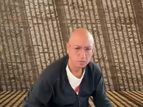 alanan881 online show from December 7, 2024, 4:47 pm