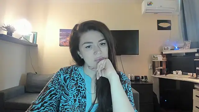 SofiaBells online show from July 28, 2026, 8:32 am