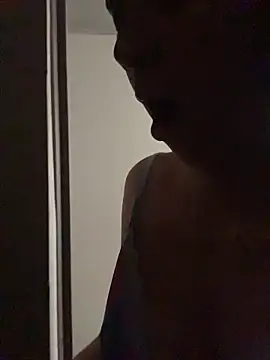 karla nill online show from April 7, 2026, 7:14 pm