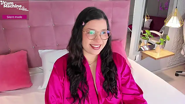 Snapshot of ArticaBelle chatting on November 13, 2025, 4:33 am ArticaBelle online show from November 13, 2025, 4:33 am