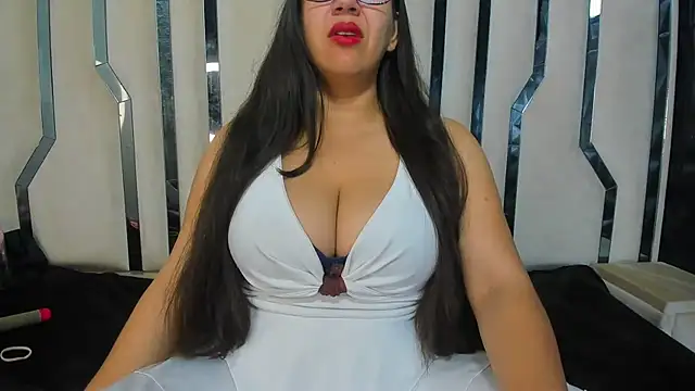 Snapshot of Catherine_tabarezx chatting on November 12, 2025, 12:05 pm Catherine tabarezx online show from November 12, 2025, 12:05 pm