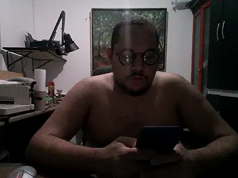 Nomade k online show from May 25, 2026, 2:28 am