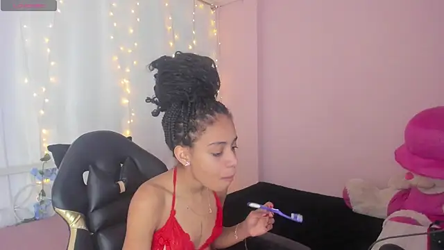 Snapshot of Abigail_Wilson_ chatting on December 20, 2024, 8:34 pm Abigail Wilson online show from December 20, 2024, 8:34 pm