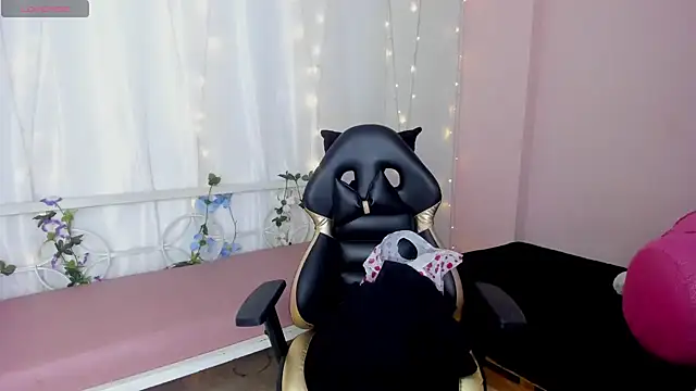 Snapshot of Abigail_Wilson_ chatting on December 23, 2024, 8:03 pm Abigail Wilson online show from December 23, 2024, 8:03 pm