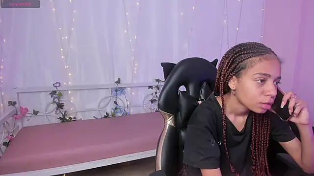 Snapshot of Abigail_Wilson_ chatting on January 18, 2025, 8:09 pm Abigail Wilson online show from January 18, 2025, 8:09 pm