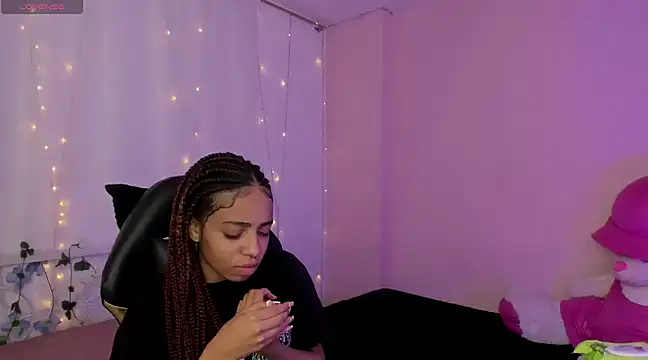 Snapshot of Abigail_Wilson_ chatting on January 25, 2025, 11:43 pm Abigail Wilson online show from January 25, 2025, 11:43 pm