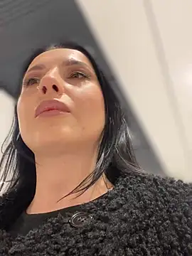 Snapshot of Roxana-Sexy chatting on February 19, 2026, 5:14 am Roxana-Sexy online show from February 19, 2026, 5:14 am