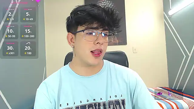 Snapshot of nolan_twink1 chatting on January 10, 2025, 5:34 pm nolan twink1 online show from January 10, 2025, 5:34 pm