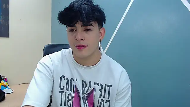 Snapshot of nolan_twink1 chatting on March 8, 2025, 5:43 pm nolan twink1 online show from March 8, 2025, 5:43 pm