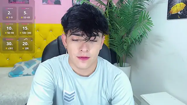 Snapshot of nolan_twink1 chatting on March 11, 2025, 5:35 pm nolan twink1 online show from March 11, 2025, 5:35 pm