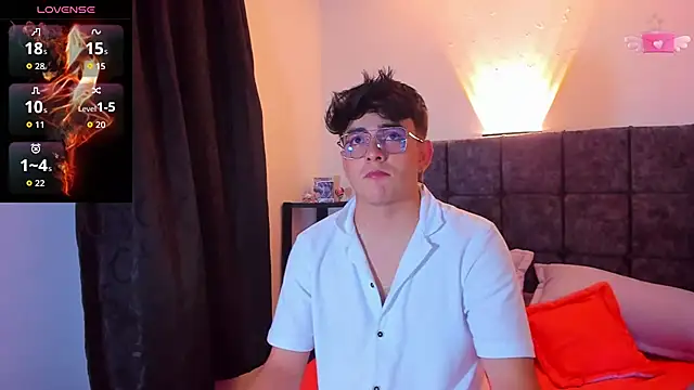 Snapshot of nolan_twink1 chatting on October 6, 2025, 11:35 pm nolan twink1 online show from October 6, 2025, 11:35 pm