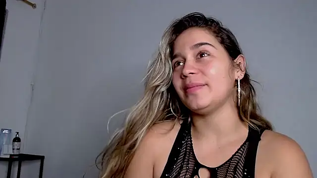 LaurenWelly  online show from March 2, 2025, 3:02 am