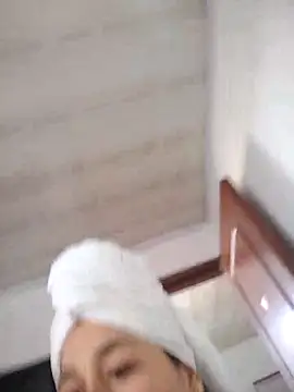 LaurenWelly  online show from March 4, 2026, 9:10 pm