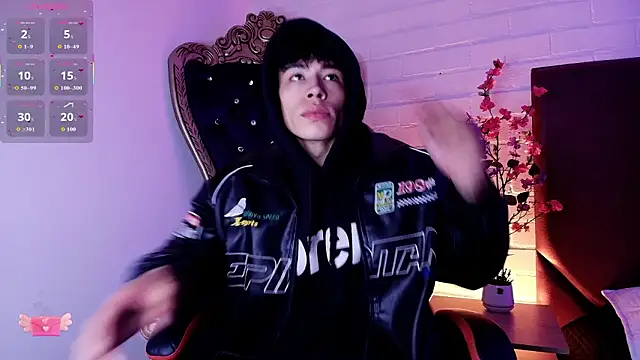 Snapshot of AndrewCooperrs chatting on March 13, 2026, 7:42 pm AndrewCooperrs online show from March 13, 2026, 7:42 pm