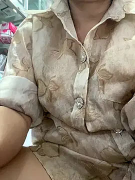 Cesywet online show from November 1, 2025, 3:52 am