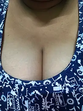 Snapshot of Rinki_Guptaa chatting on September 12, 2025, 6:41 pm Rinki Guptaa online show from September 12, 2025, 6:41 pm